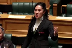 Nghị sĩ gốc Maori nhảy điệu Haka làm gián đoạn phiên họp quốc hội New Zealand