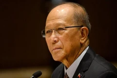 Bộ trưởng Quốc phòng Philippines Delfin Lorenzana. (Nguồn: gmanetwork)