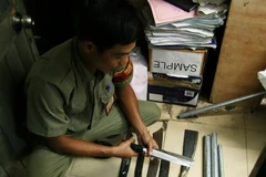 [Video] Cảnh sát nổ súng ngăn vụ hỗn chiến ở trung tâm TP.HCM