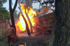 Hiện trường vụ tai nạn thảm khốc. (Nguồn: dunyanews.tv)