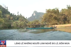 [Video] Lặng lẽ những người làm công việc đo lũ, đếm mưa