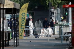 Cảnh sát điều tra tại hiện trường vụ nổ ở Budapest, Hungary ngày 25/9. (Nguồn: AFP/TTXVN) 