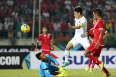 Công Vinh tỏa sáng với bàn thắng ấn định chiến thắng 2-1 trước đội Myanmar. (Ảnh: TTXVN)