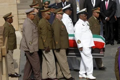 Chùm ảnh lễ rước linh cữu lãnh tụ Nelson Mandela