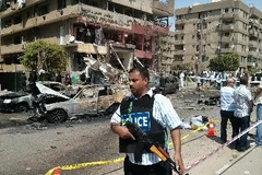 Sáng 5/9 đã xảy ra vụ đánh bom nhằm vào đoàn xe của Bộ trưởng Nội vụ nước này, Mohammed Ibrahim, thuộc địa phận quận Nasr City ở thủ đô Cairo, nhưng ông Ibrahim may mắn thoát chết. Nguồn: THX/TTXVN)