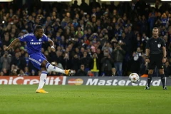 Costa, Remy chấn thương, Mourinho dùng ai đối đầu với M.U?