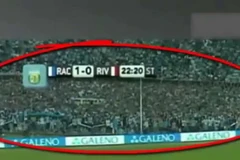 [Video] Bóng ma bí ẩn xuất hiện trước mắt hàng ngàn cổ động viên