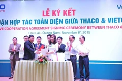 Lãnh đạo hai bên tham gia ký kết. (Nguồn: Vietcombank)
