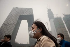Khói bụi bao phủ thủ đô Bắc Kinh. (Nguồn: AFP/TTXVN)