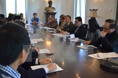 Quang cảnh buổi tọa đàm Trí thức trẻ Việt Nam tại Thụy Sĩ với đất nước. (Ảnh: Hoàng Hoa/TTXVN)