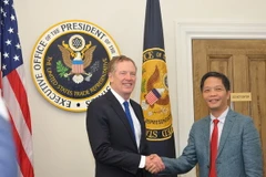 Bộ trưởng Bộ Công Thương Trần Tuấn Anh và Trưởng Đại diện thương mại Hoa Kỳ Robert Lighthizer. (Ảnh: Đoàn Hùng/Vietnam+)