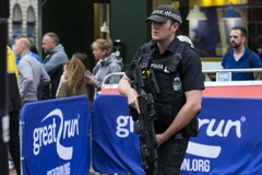 Cảnh sát tuần tra tại Manchester. (Nguồn: AFP/TTXVN)