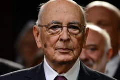 Tổng thống Italy kêu gọi quân đội sẵn sàng trước các nguy cơ