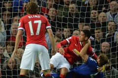 Chelsea đã bị "cướp" penalty ở trận đại chiến với Man United?