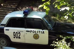 Cảnh sát Moldova bắt 7 nghi can buôn lậu chất phóng xạ Urani