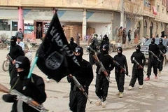 Có bằng chứng việc IS mưu khủng bố bằng kim tiêm nhiễm virus Ebola