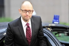 Thủ tướng Ukraine kiểm tra dự án "Bức tường" ở biên giới với Nga