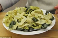 Phát hiện trạng thái vật chất mới “kính topo”... nhờ mỳ pasta