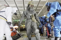 Nhật Bản lần đầu tiên diễn tập chống khủng bố bằng khí độc