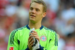 Pha đánh gót điệu nghệ của Neuer khiến HLV đối thủ ngán ngẩm