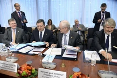 EU bàn cách đối phó với biến đổi khí hậu và đại dịch Ebola