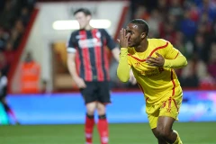 Kết quả: Liverpool "đại chiến" Chelsea, Dortmund gây thất vọng