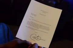 Ông Obama hồi âm cậu bé viết thư xin Ông già Noel "sự an toàn"