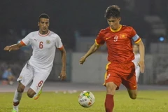 [Video] Cận cảnh tình huống bỏ lỡ của tiền đạo Lê Công Vinh