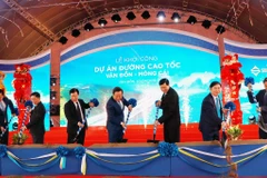 Cửa khẩu quốc tế Móng Cái. (Nguồn: baochinhphu.vn)