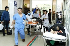 Trong 9 ngày Tết, bệnh viện Hữu nghị Việt Đức đã cấp cứu hơn 13.000 trường hợp bệnh nhân, trong đó gần 600 ca do tai nạn giao thông, 30% số ca xét nghiệm có nồng độ cồn. (Ảnh: Dương Ngọc/TTXVN)