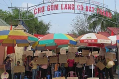 Số áo ngực được cơ quan chức năng thu giữ (Ảnh: Sơn Bách/Vietnam+)