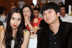 Vợ chồng ca sỹ Lưu Hương Giang - nhạc sỹ Hồ Hoài Anh là một cặp huấn luyện viên của "Giọng hát Việt nhí 2013" (Ảnh: BTC)