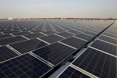 Toàn cảnh Nhà máy điện Mặt trời tại Hoài Nam, tỉnh An Huy, miền đông Trung Quốc. (Nguồn: AFP/TTXVN)