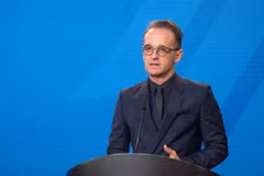 Ngoại trưởng Đức Heiko Maas phát biểu tại một cuộc họp báo ở Berlin. (Ảnh: AFP/TTXVN)