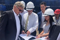 Ông Chase Carey bất ngờ trước tiến độ thần tốc của đường đua F1 Hà Nội.