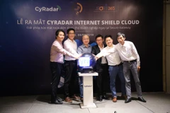 CyRadarra mắt Internet Shield Cloud, cửa ngõ bảo mật web trên nền tảng công nghệ đám mây mang lại cho người dùng một phương pháp bảo mật hoàn toàn mới. (Ảnh: Minh Sơn/Vietnam+)