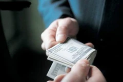 Xử lý trách nhiệm người đứng đầu cơ quan có tham nhũng