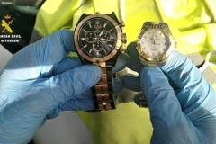 Các mặt hàng có giá trị cao bị đánh cắp tại sân bay Nam Tenerife. (Nguồn: Guardia Civil)