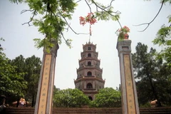 Tháp Phước Duyên, chùa Thiên Mụ. (Nguồn: skyscrapercity) 