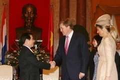 Chủ tịch nước Nguyễn Minh Triết tiếp Thái tử Willem Alexander và Công nương Hà Lan. (Ảnh: Nguyễn Khang/TTXVN)