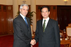Thủ tướng Nguyễn Tấn Dũng tiếp Phó Tổng thống Bolivia Alvaro Garcia Linera. (Ảnh: Đức Tám/TTXVN)