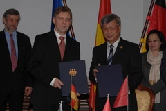 Quang cảnh lễ ký ý định thư. (Ảnh: Thanh Hải/Vietnam+)