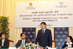 Ông Đoàn Xuân Hưng, Thứ trưởng Bộ Ngoại giao giới thiệu và trả lời báo chí về Hội nghị. (Ảnh: Doãn Tấn/TTXVN)