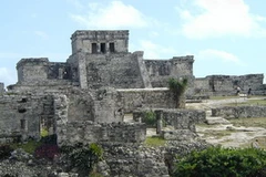 Thành phố cảng Tulum (Mexico) vẫn còn lưu lại nhiều dấu tích của nền văn minh Maya. (Nguồn: khoahoc)