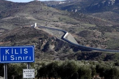 Một bức tường dọc biên giới giữa Thổ Nhĩ Kỳ và Syria được nhìn thấy ở tỉnh Kilis của Thổ Nhĩ Kỳ. (Nguồn: Reuters)