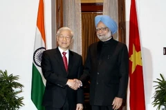 Thủ tướng Cộng hòa Ấn Độ Manmohan Singh và Tổng Bí thư Nguyễn Phú Trọng trước cuộc hội đàm. (Ảnh: Trí Dũng/TTXVN)