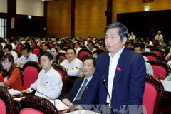 Các “tư lệnh” ngành làm rõ băn khoăn của ĐB Quốc hội