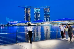 Khách du lịch tại Singapore. (Ảnh: THX/TTXVN)