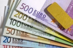 ECB: Doanh nghiệp giảm mạnh vay mượn vào tháng 7