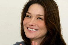 Vợ của cựu Tổng thống Pháp Nicolas Sarkozy, ca sĩ Carla Bruni (Ảnh: billboard.com)